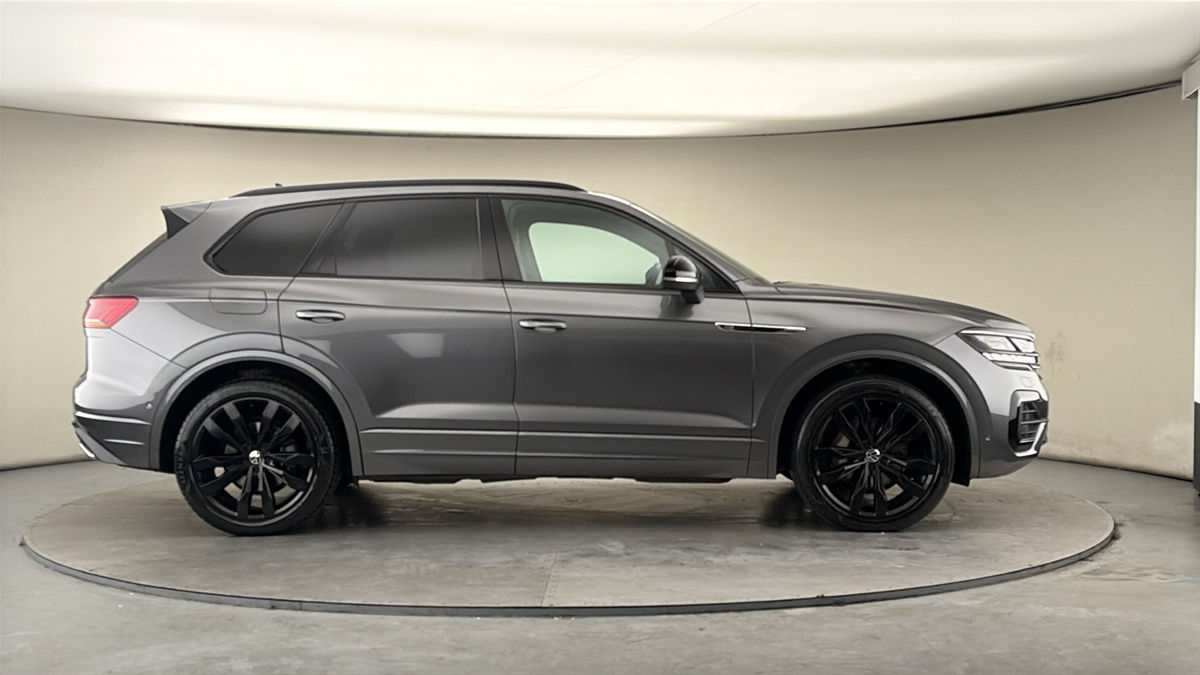 Volkswagen Touareg Image 16