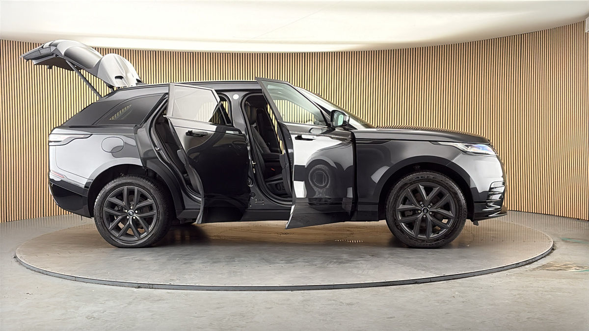 More views of Land Rover Range Rover Velar