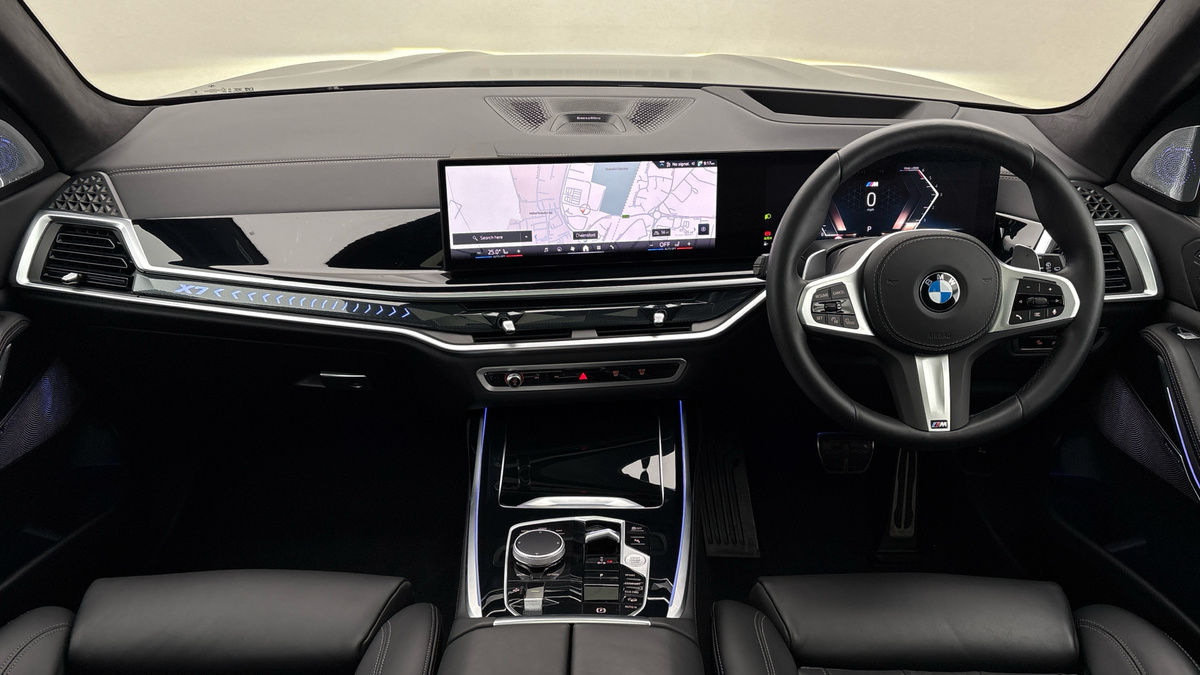 BMW X7 Image 12