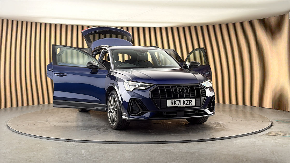 More views of Audi Q3