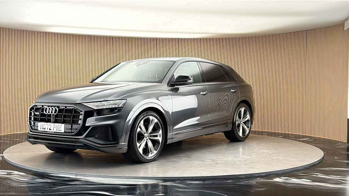 More views of Audi Q8
