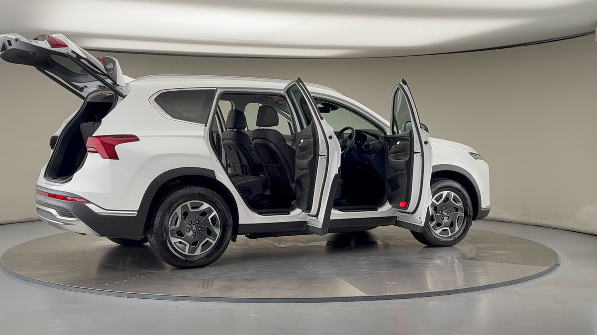 More views of Hyundai Santa Fe