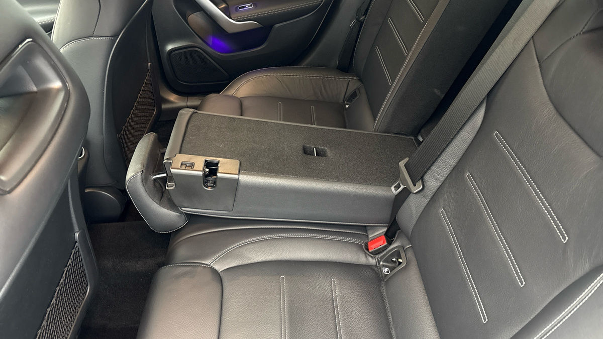 Mercedes-Benz CLA Image 9