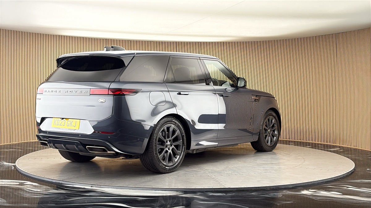 More views of Land Rover Range Rover Sport