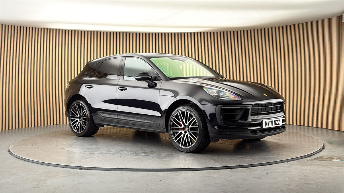 More views of Porsche Macan