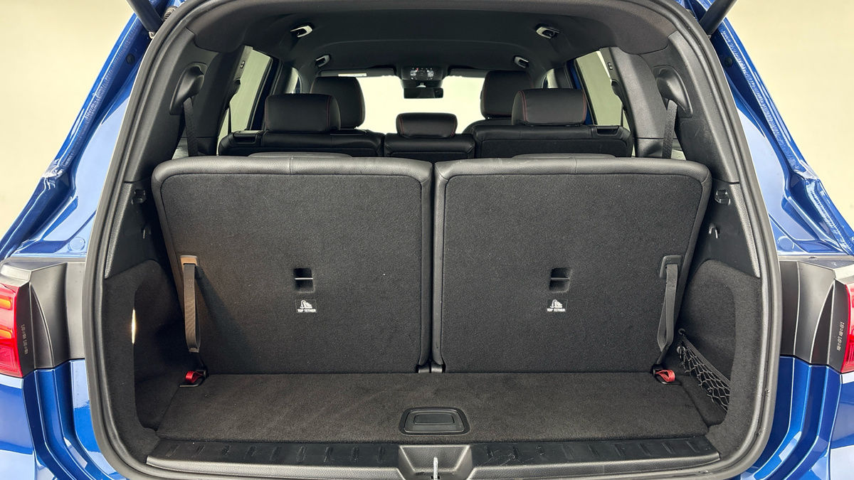 Mercedes-Benz GLB Image 11