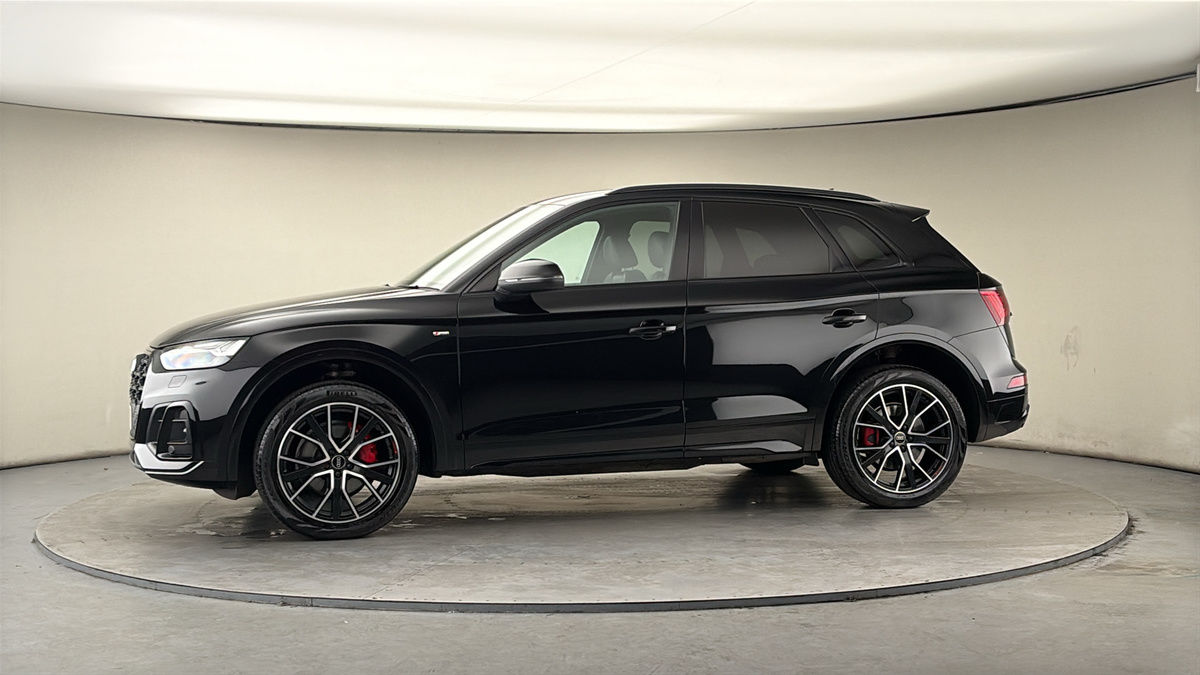 More views of Audi Q5