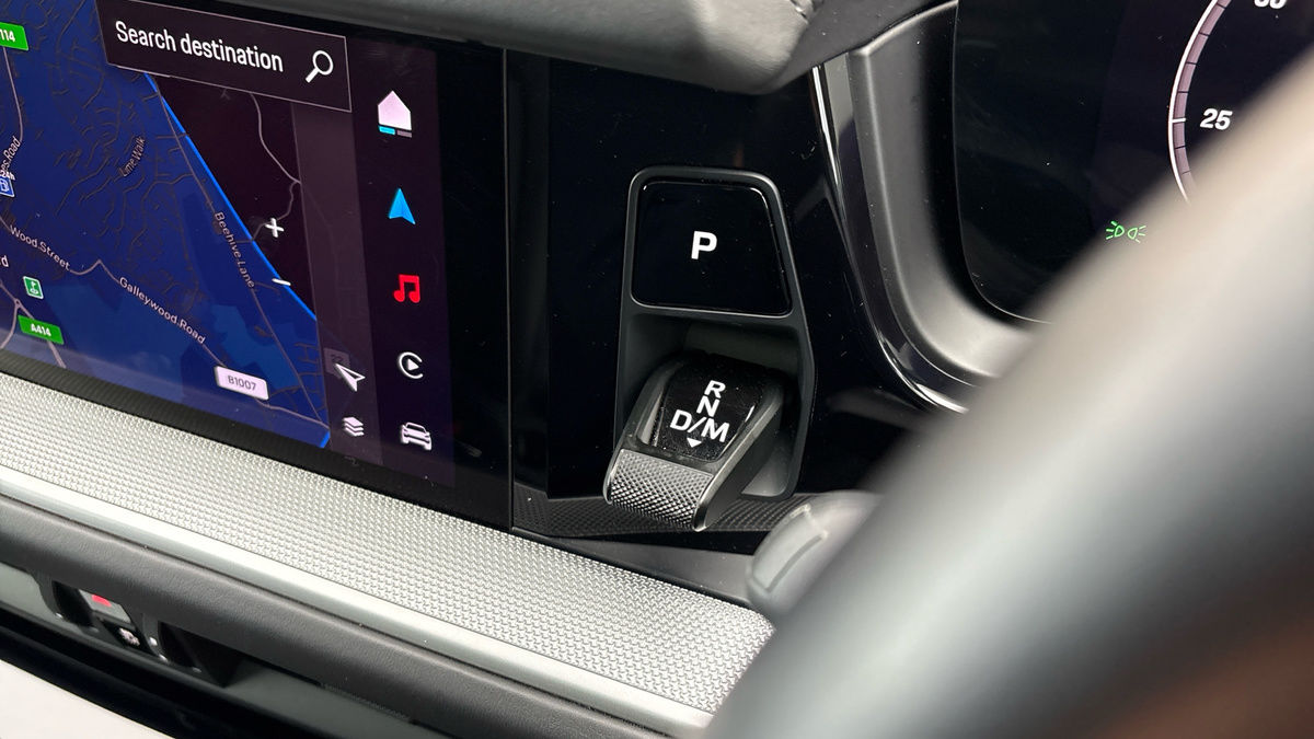 Porsche Cayenne Image 34