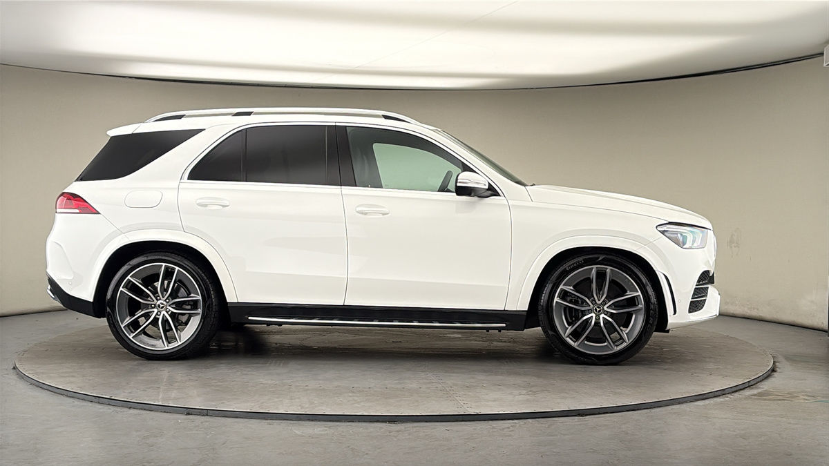 More views of Mercedes-Benz GLE