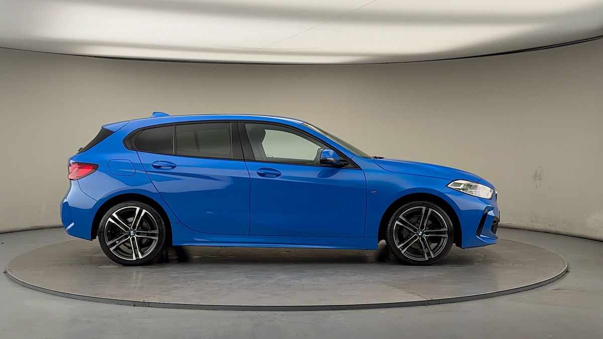 BMW 1 Series Image 16