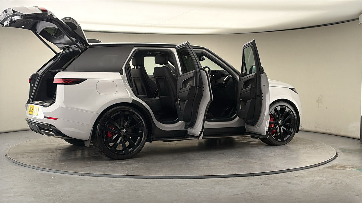 More views of Land Rover Range Rover Sport