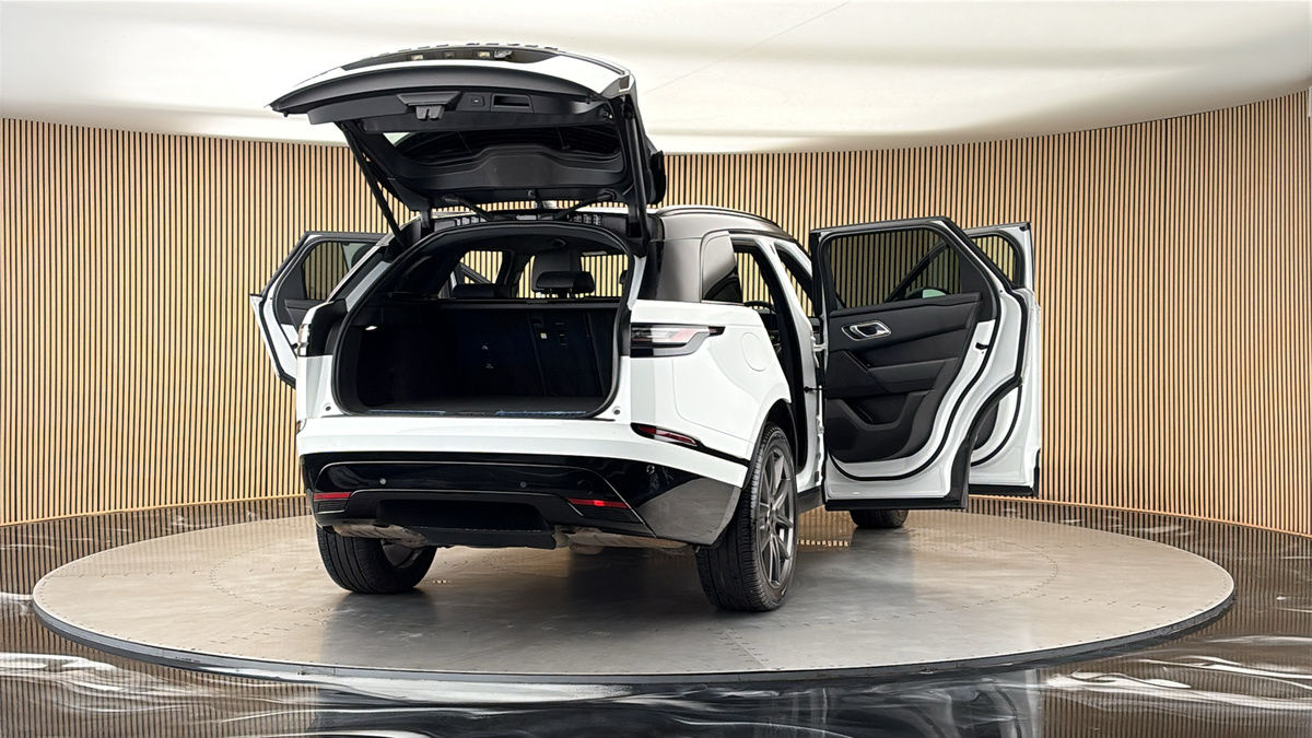 More views of Land Rover Range Rover Velar