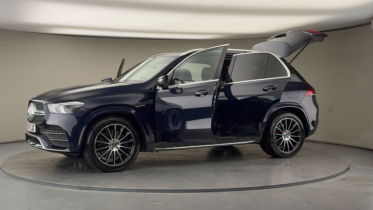 More views of Mercedes-Benz GLE