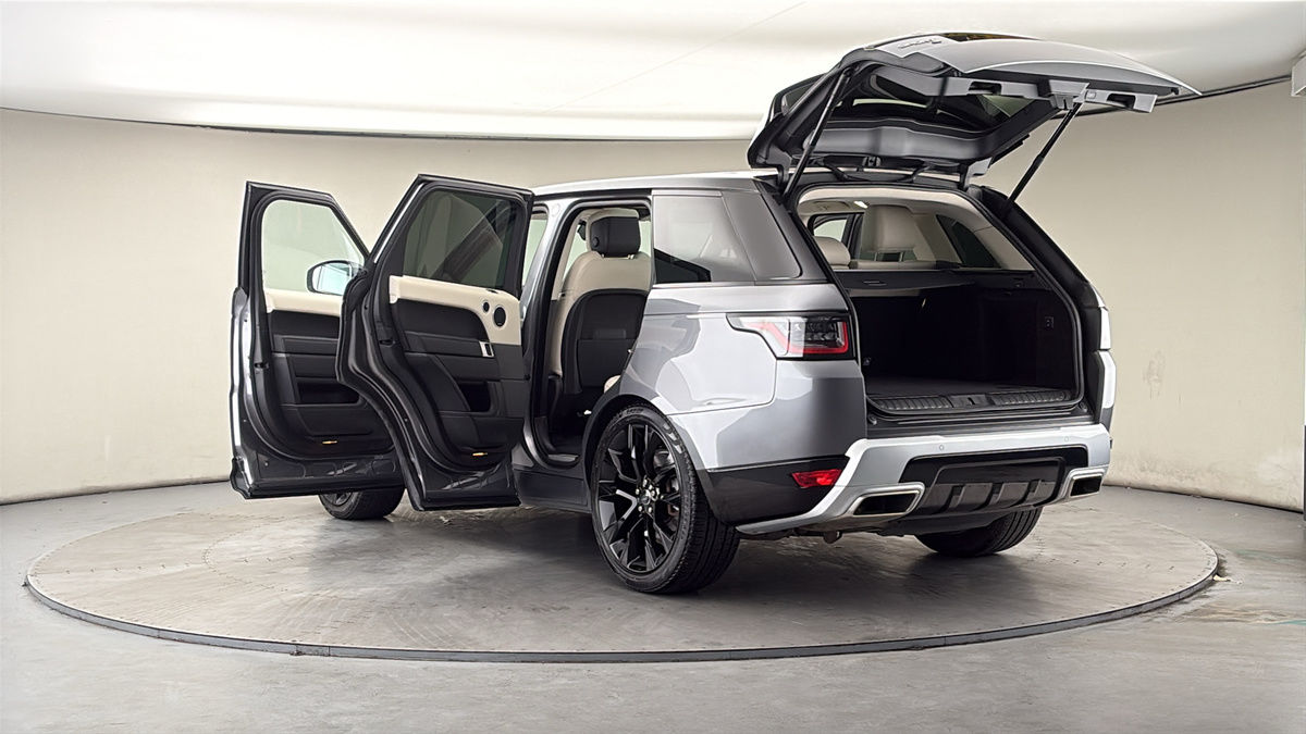 Land Rover Range Rover Sport Image 23