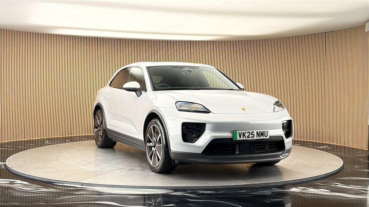 More views of Porsche Macan
