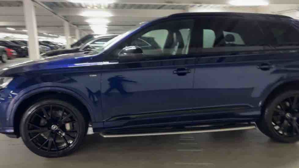 More views of Audi Q7