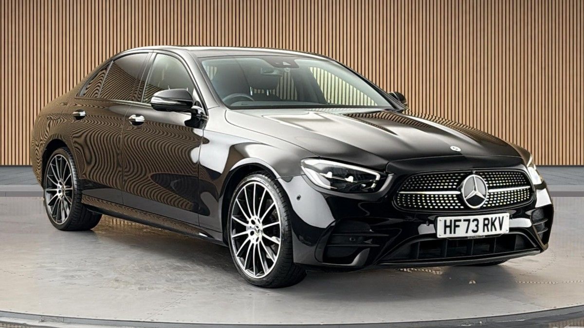 Mercedes-Benz E Class Sticky Header Image