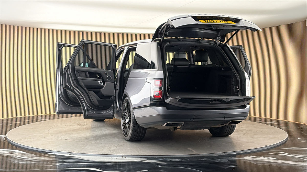 More views of Land Rover Range Rover