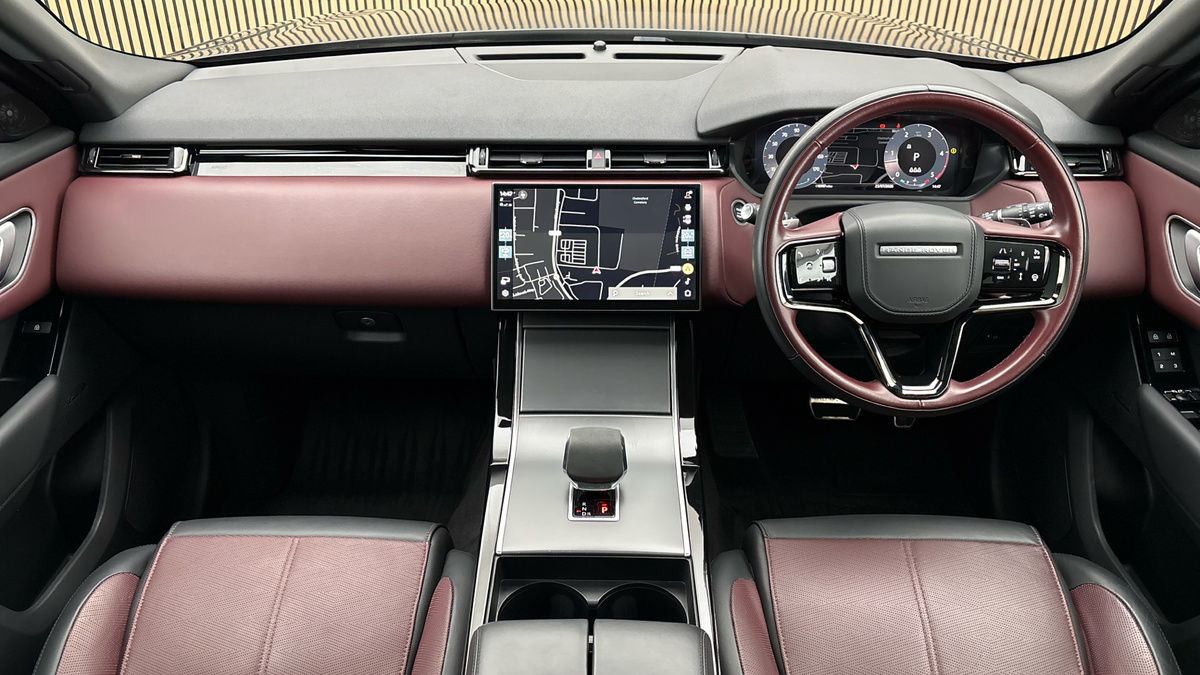 Land Rover Range Rover Velar Image 12