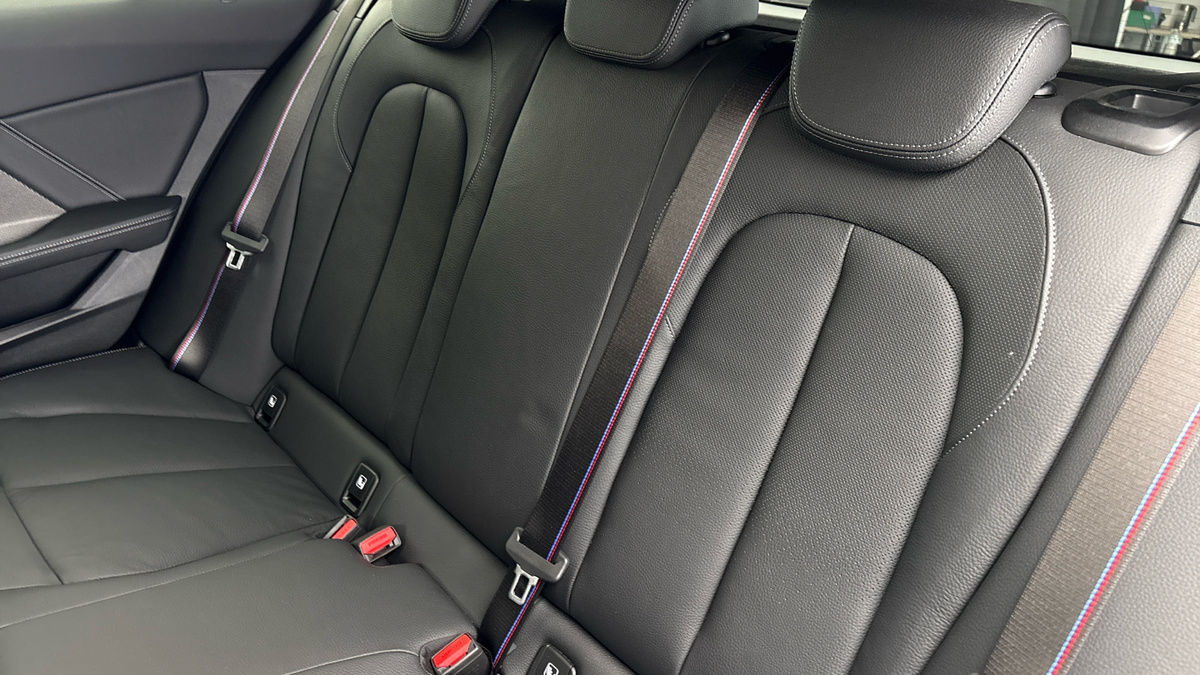 BMW 1 Series Image 8