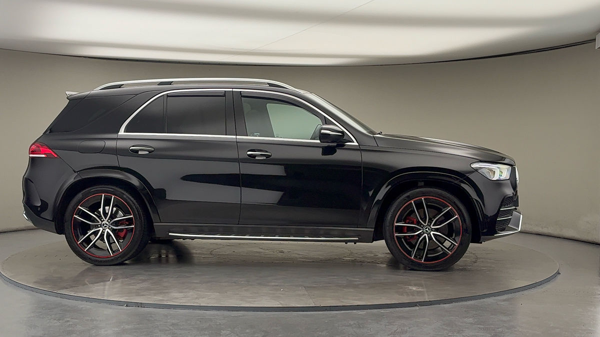 More views of Mercedes-Benz GLE