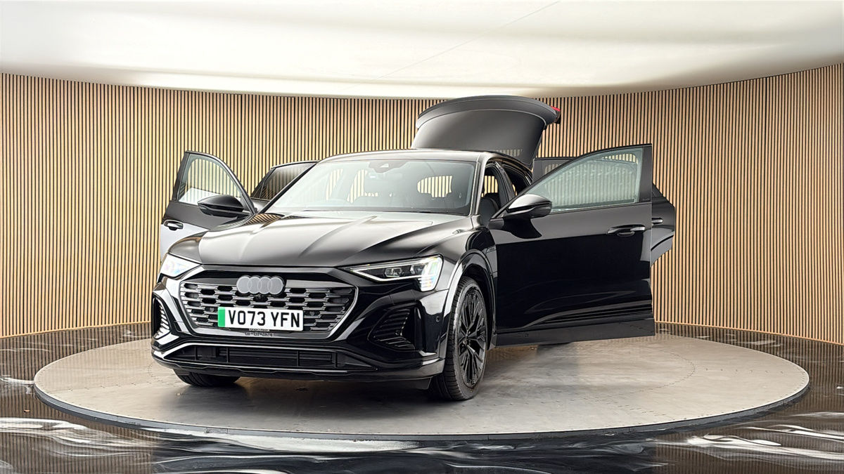 More views of Audi Q8 e-tron