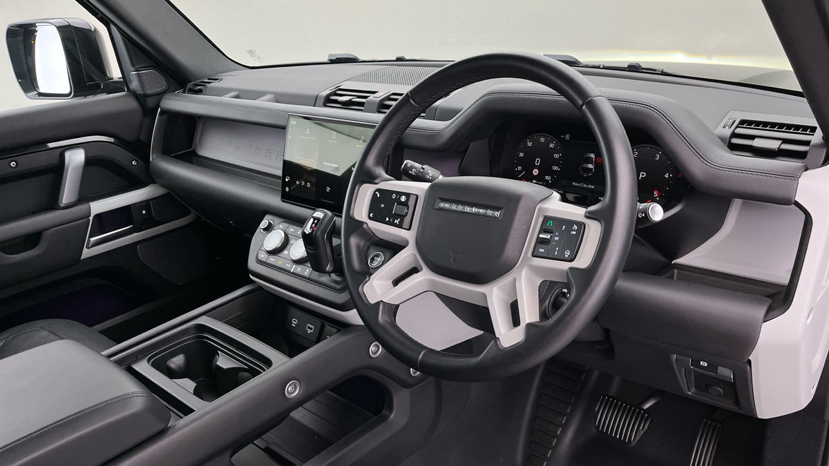 Land Rover Defender 90 Urban Image 5