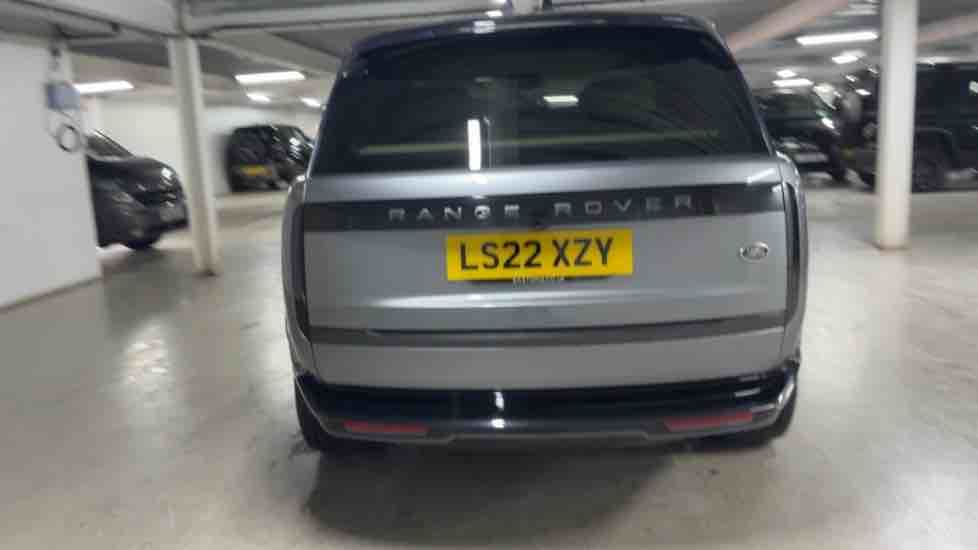 More views of Land Rover Range Rover