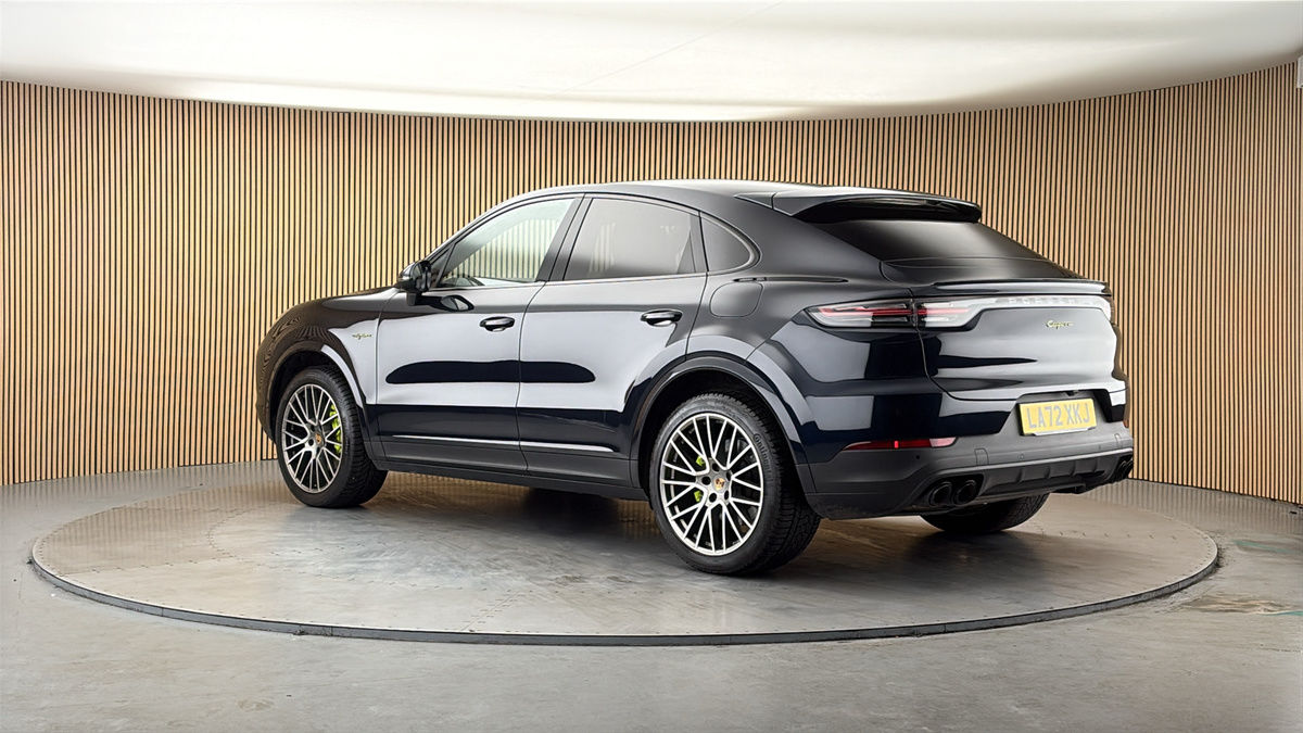More views of Porsche Cayenne
