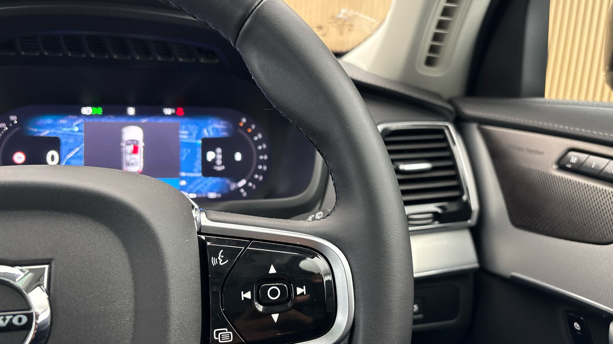 Volvo XC90 Image 14