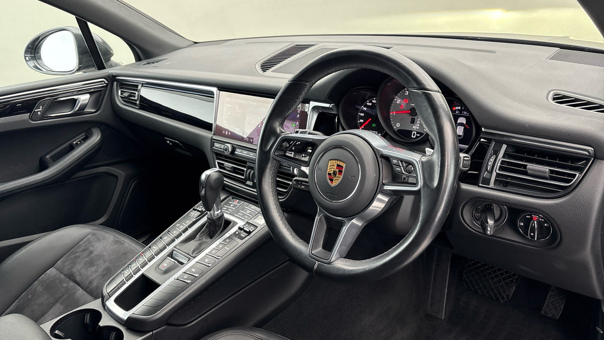 Porsche Macan Image 5