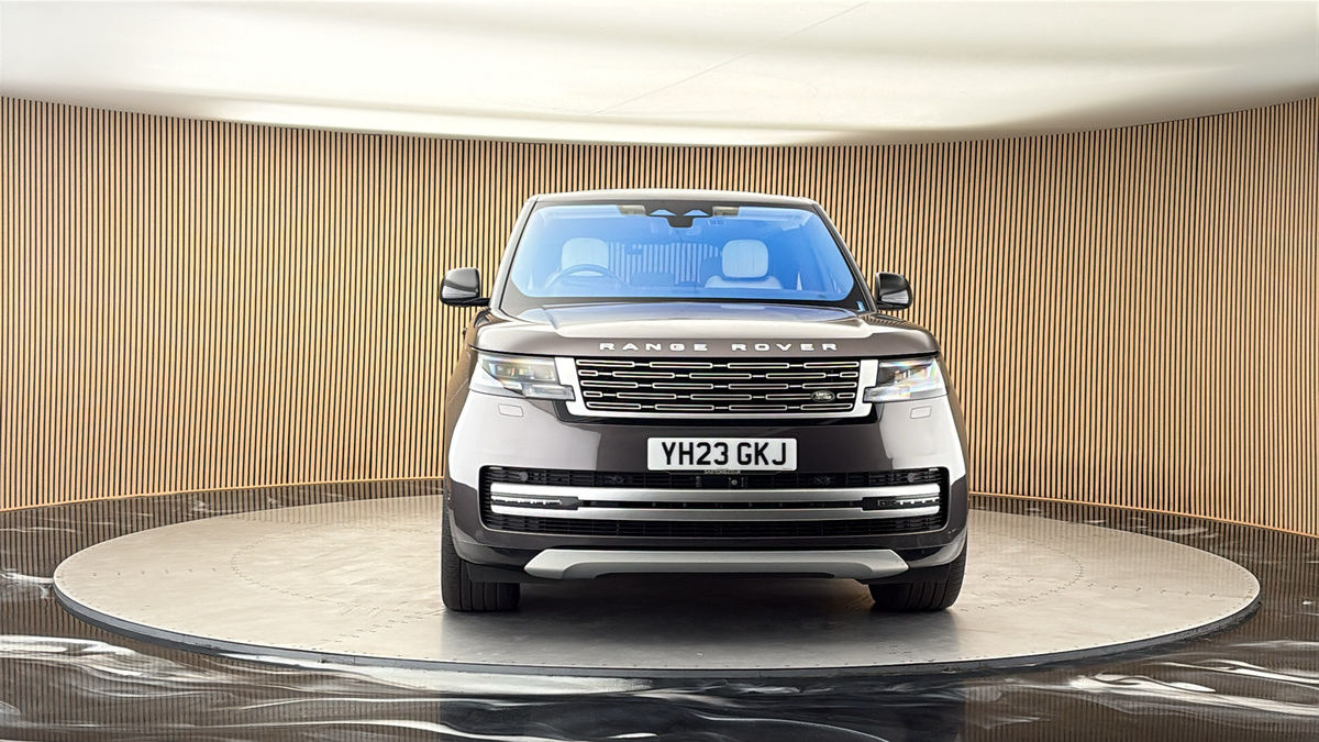 More views of Land Rover Range Rover