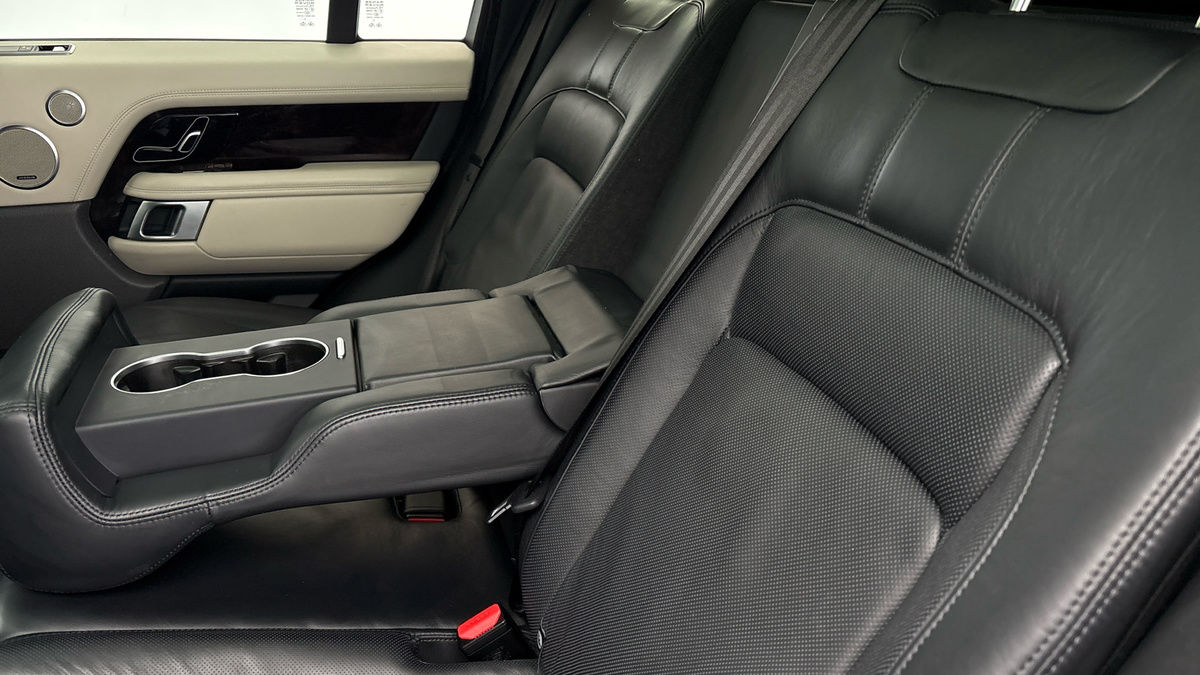 Land Rover Range Rover Image 9