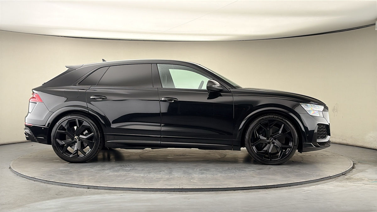 More views of Audi RSQ8