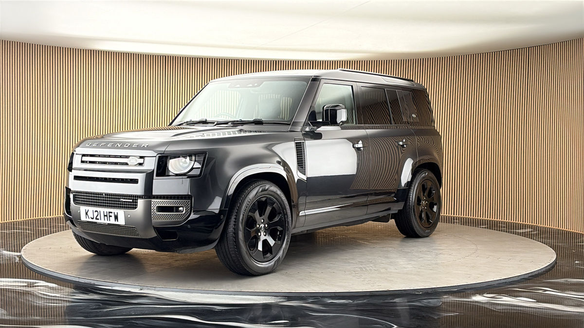 More views of Land Rover Defender 110