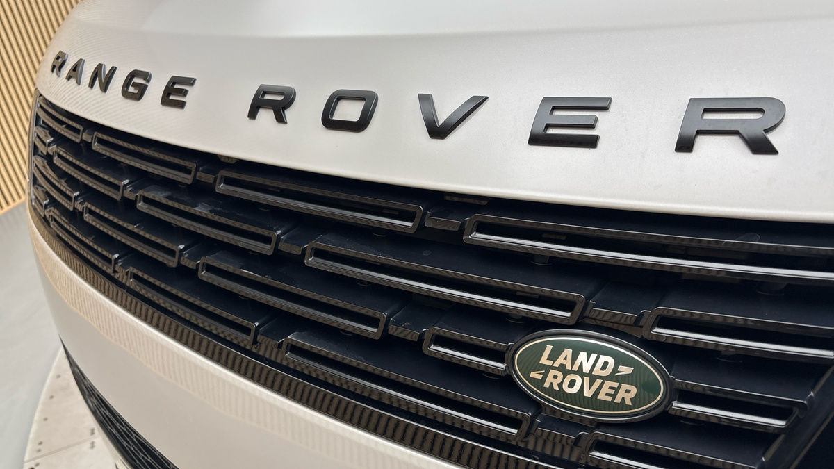 Land Rover Range Rover Sport Image 24