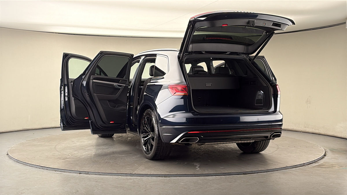 More views of Volkswagen Touareg