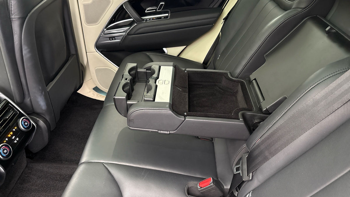 Land Rover Range Rover Image 9