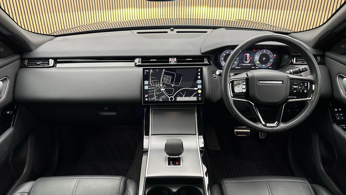 Land Rover Range Rover Velar Image 12