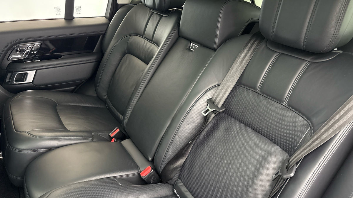 Land Rover Range Rover Image 16