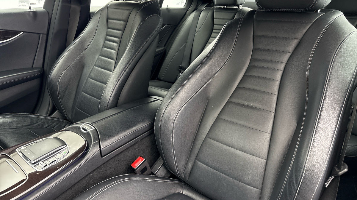 Mercedes-Benz E Class Image 7