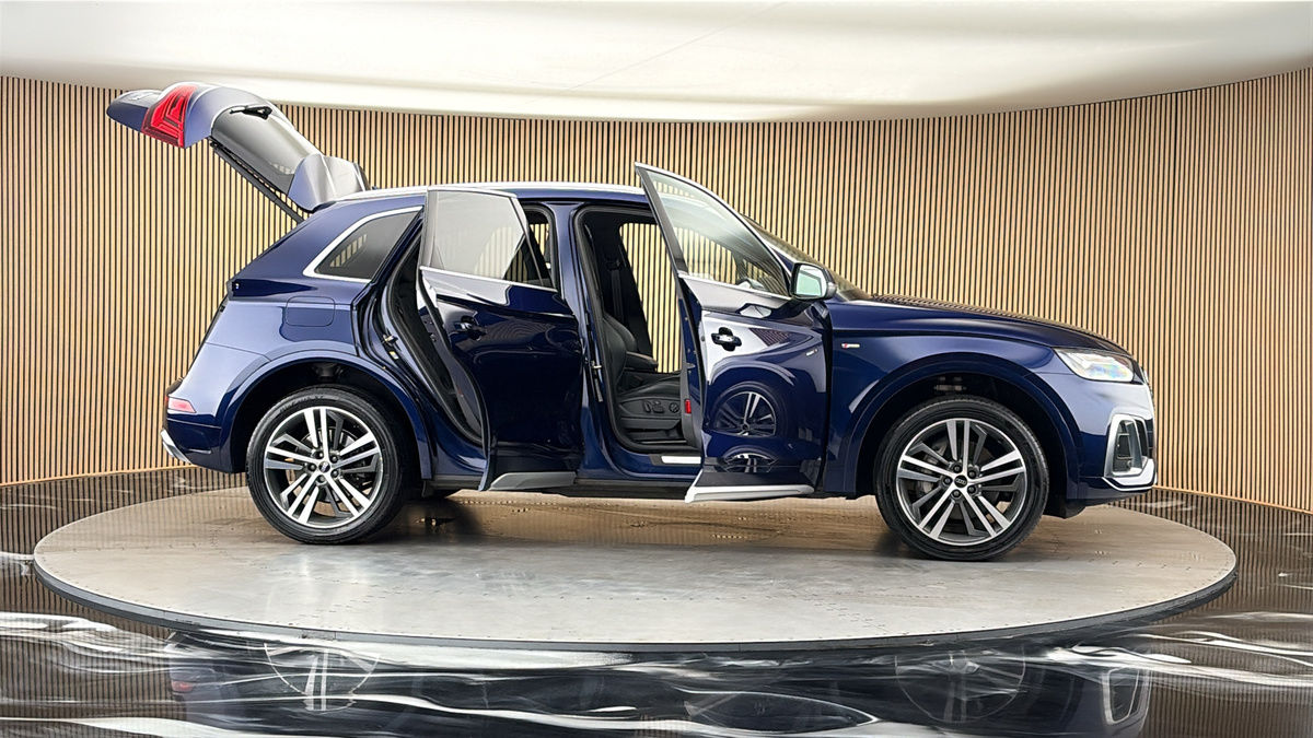 More views of Audi Q5
