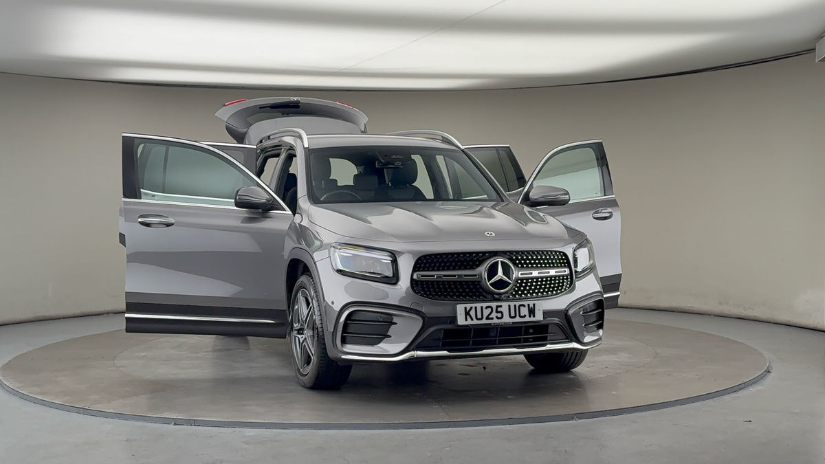 More views of Mercedes-Benz GLB