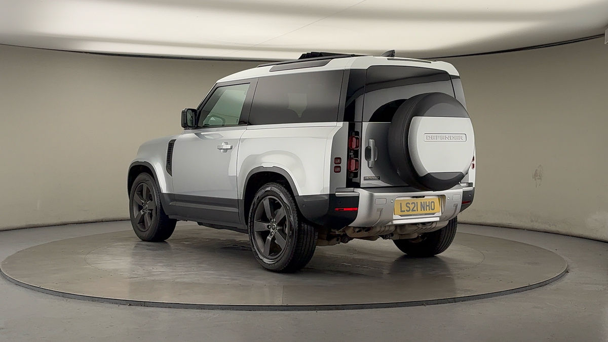 Land Rover Defender 90 Image 2