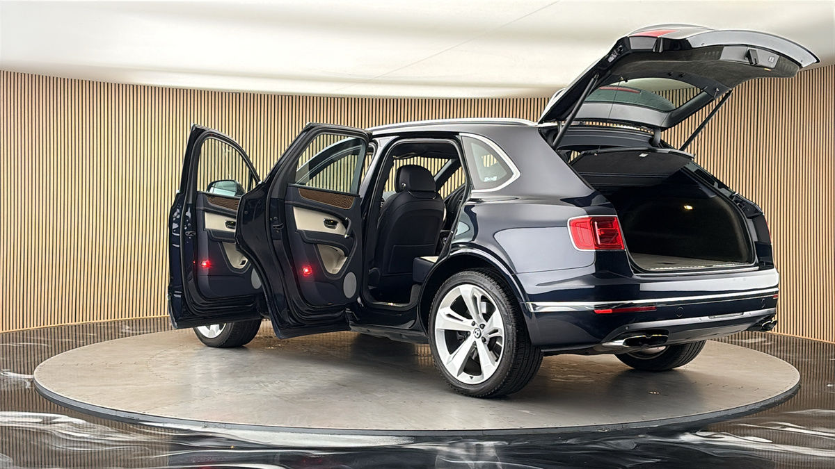More views of Bentley Bentayga
