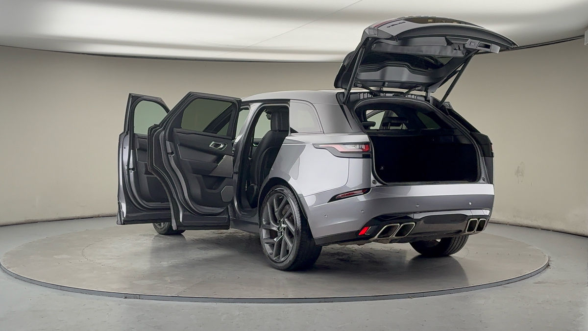 Land Rover Range Rover Velar Image 23