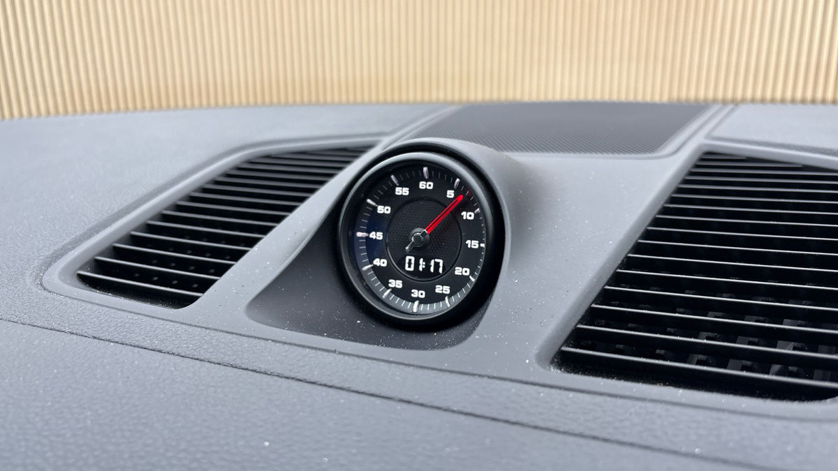 Porsche Cayenne Image 27