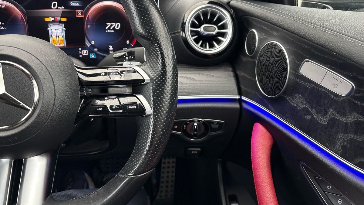 Mercedes-Benz E Class Image 14