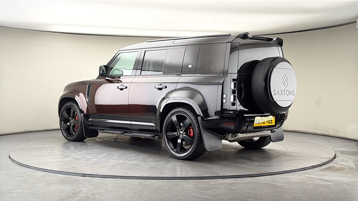 More views of Land Rover Defender 110