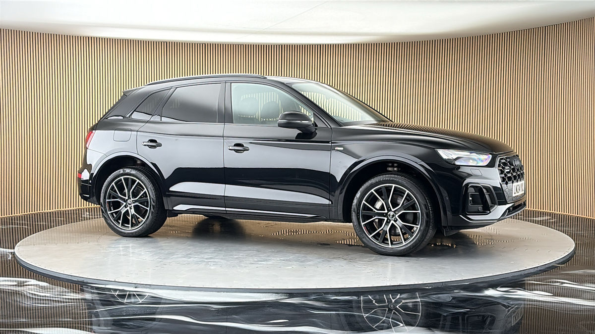 More views of Audi Q5